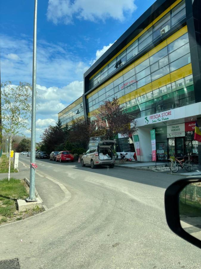 Bucharest Airport Henri Coanda & Therme-Self Check-In Otopeni Eksteriør bilde